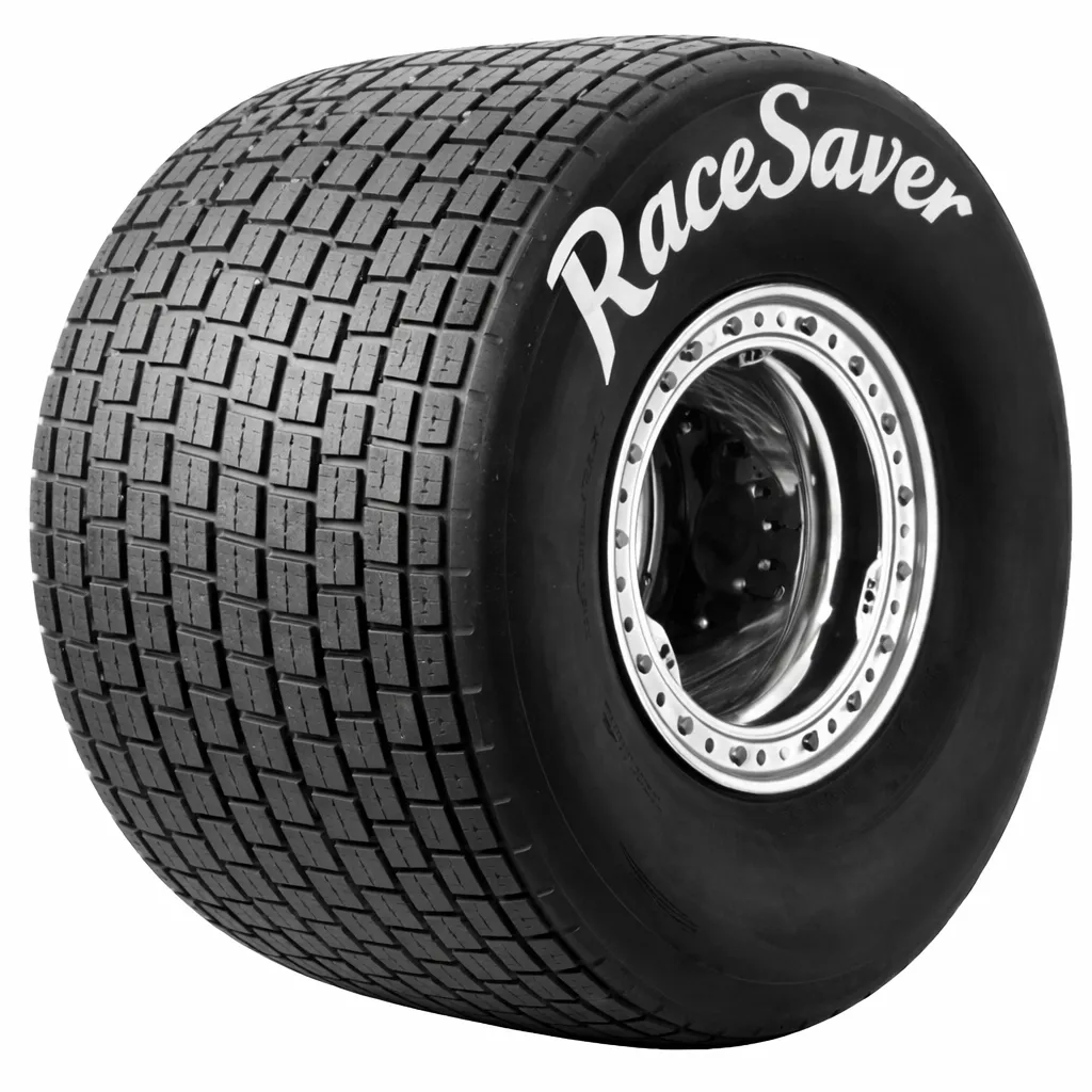RaceSaver 305 Sprint Dirt Tire – 104/16.0-15 RR